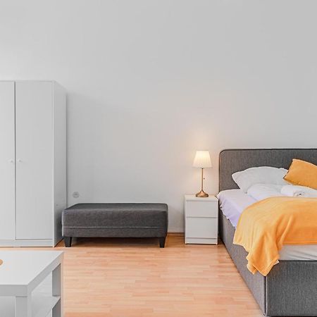 Pleasing 2Br Apt. Akh-Perfect For Groups Wien Eksteriør billede