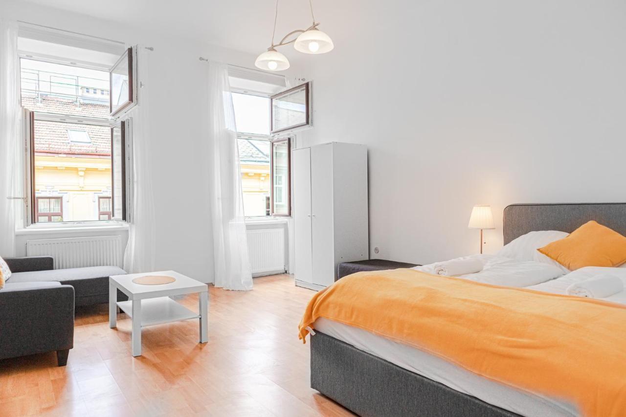 Pleasing 2Br Apt. Akh-Perfect For Groups Wien Eksteriør billede