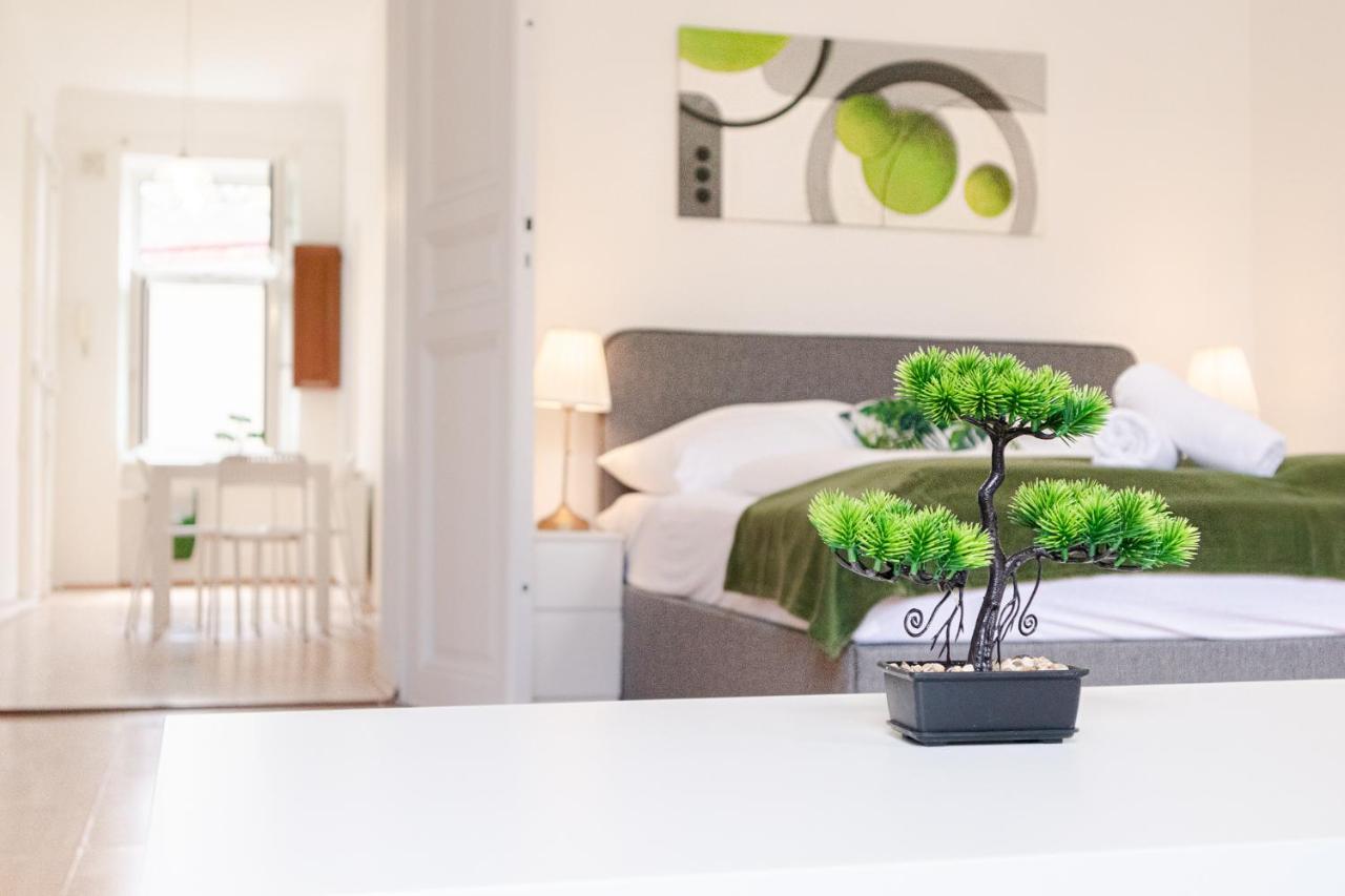 Pleasing 2Br Apt. Akh-Perfect For Groups Wien Eksteriør billede