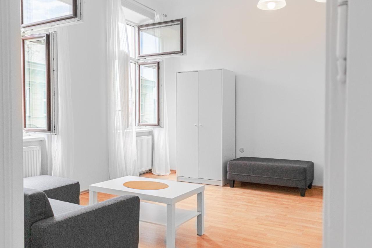 Pleasing 2Br Apt. Akh-Perfect For Groups Wien Eksteriør billede