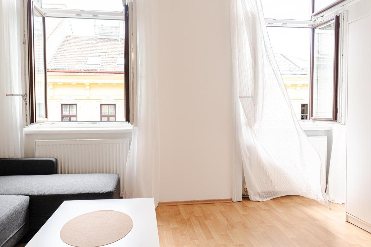 Pleasing 2Br Apt. Akh-Perfect For Groups Wien Eksteriør billede