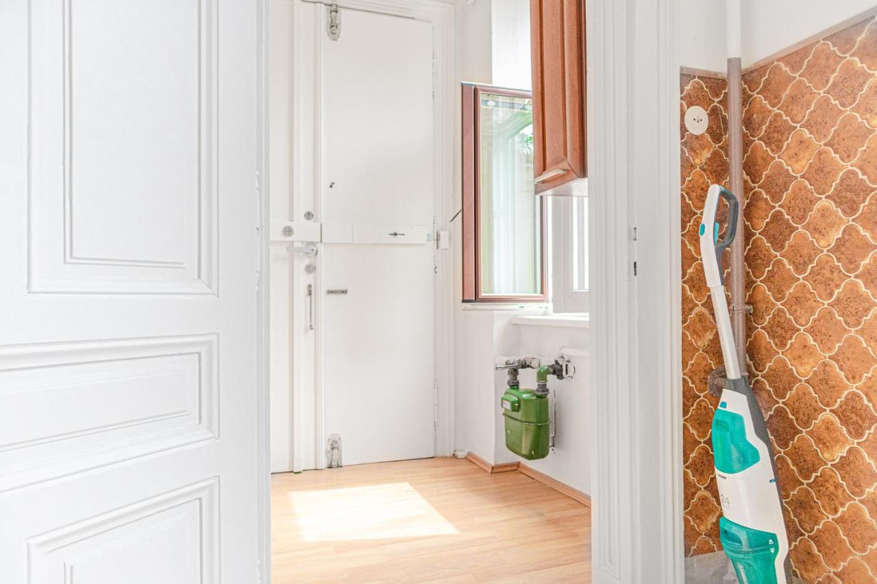 Pleasing 2Br Apt. Akh-Perfect For Groups Wien Eksteriør billede
