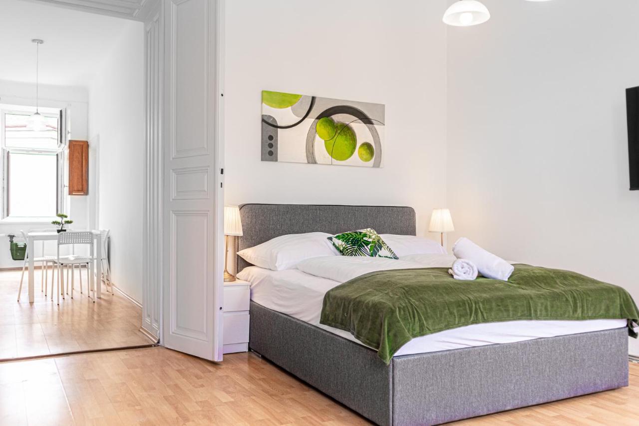 Pleasing 2Br Apt. Akh-Perfect For Groups Wien Eksteriør billede