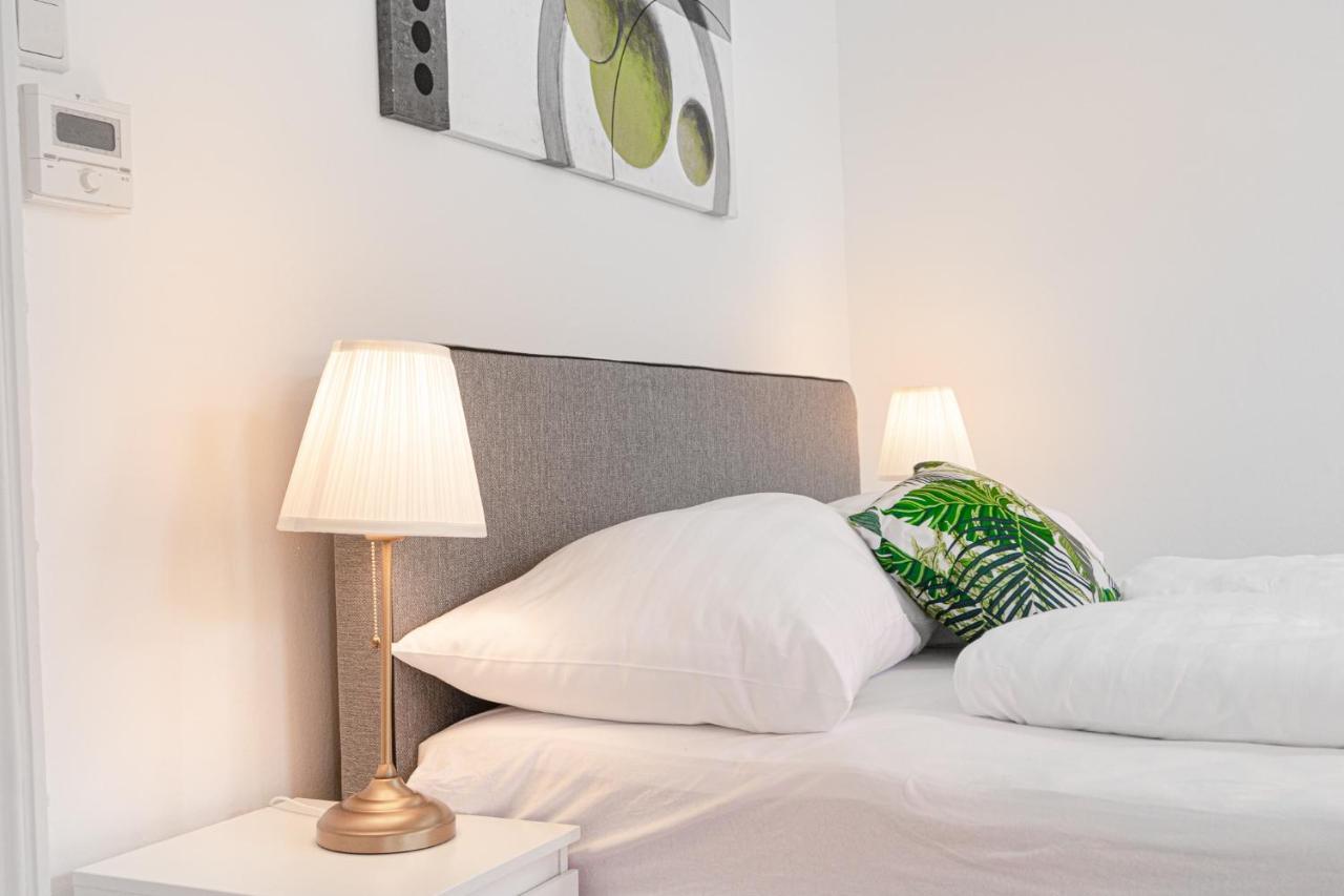Pleasing 2Br Apt. Akh-Perfect For Groups Wien Eksteriør billede